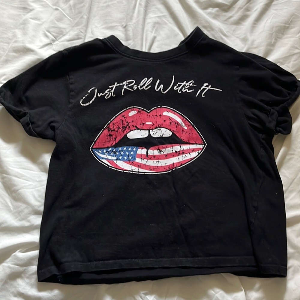Cute crop t